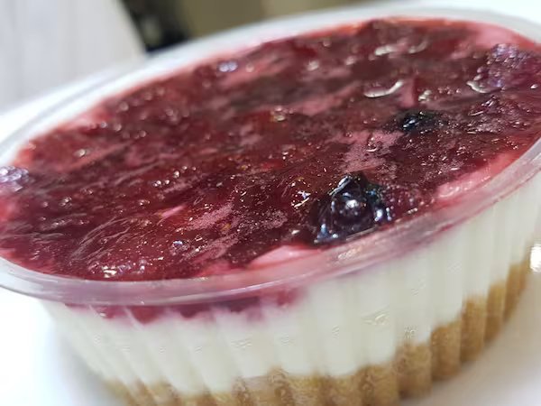 Cheesecake de Frutas Vermelhas - Divina das Meninas Boleiras em Campinas