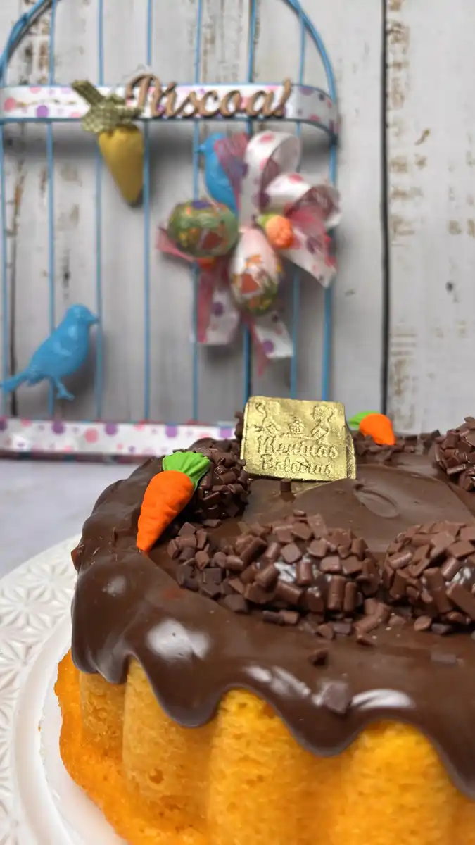 Bolo de Cenoura Piscina de Brigadeiro de Páscoa das Meninas Boleiras em Campinas