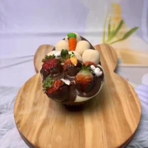 Ovo de Colher de Ninho com Nutella e Morangos de Páscoa das Meninas Boleiras em Campinas