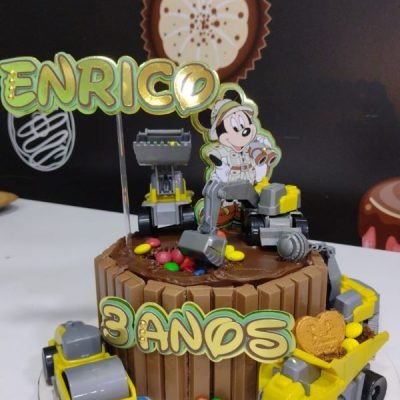 Bolo Personalizado Meninas Boleiras em Campinas 26